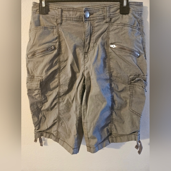 Natural Reflections Pants - Naturals Reflections Womans Bermuda Shorts Size 6